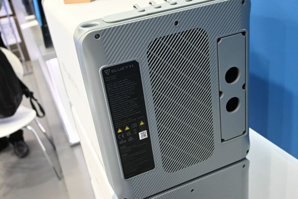 Зарядна станція BLUETTI EP600 6000W Inverter