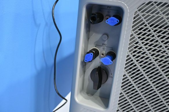 Зарядна станція BLUETTI EP600 6000W Inverter